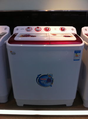 Chine Marqueterie colorée semi automatique supérieure de décoration de la machine à laver 12kg de charge de double baquet fournisseur